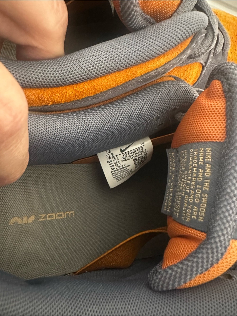 Nike SB Dunk Low
Light Carbon Monarch - Picture 4 of 4